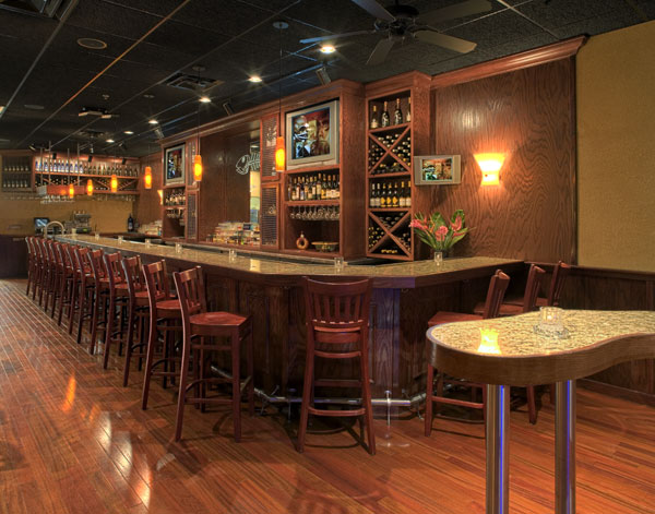 Big city bar look in Oak Wood